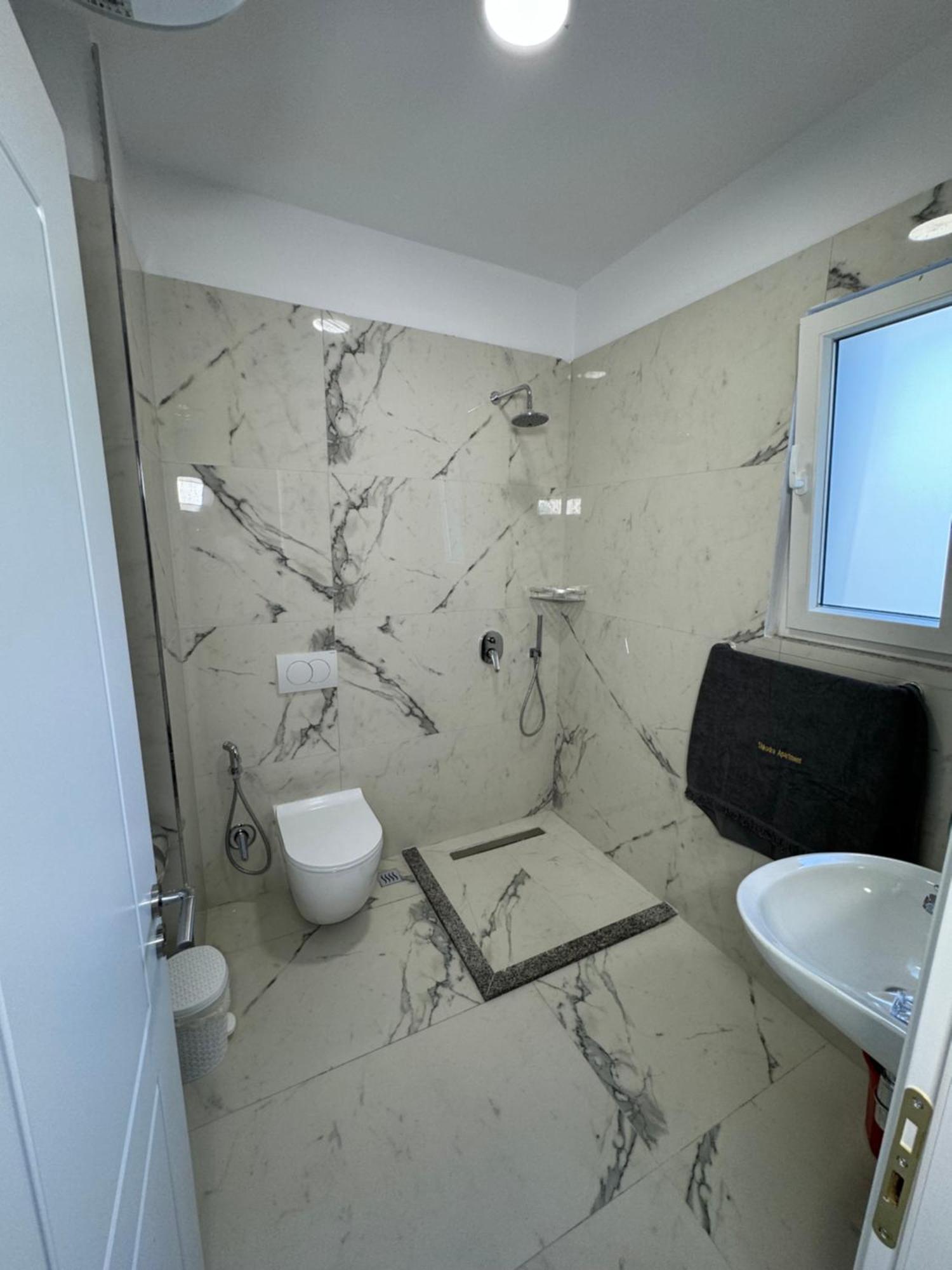 Apartment In City Center ชโคเดอร์ ภายนอก รูปภาพ